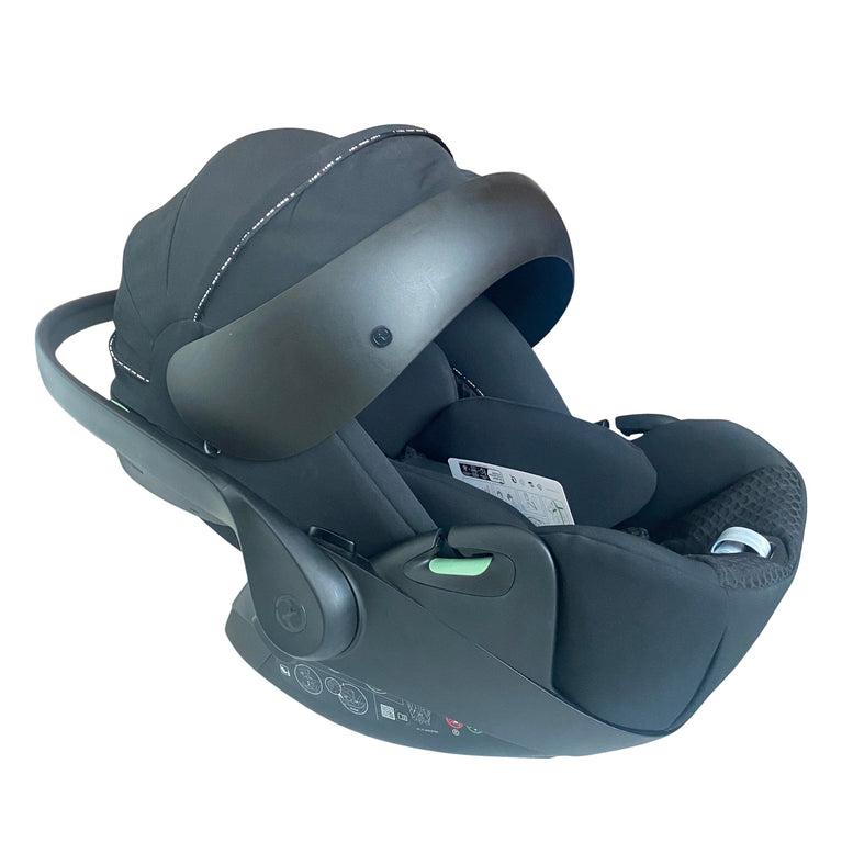 Cybex-Cloud-T-i-Size-FE-URMO-Urban-Mobility-Black-1 -1