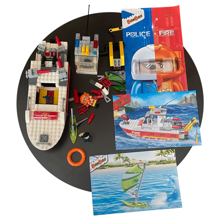 Banbao-Fire-Series-Fire-Rescue-Boat-1-3