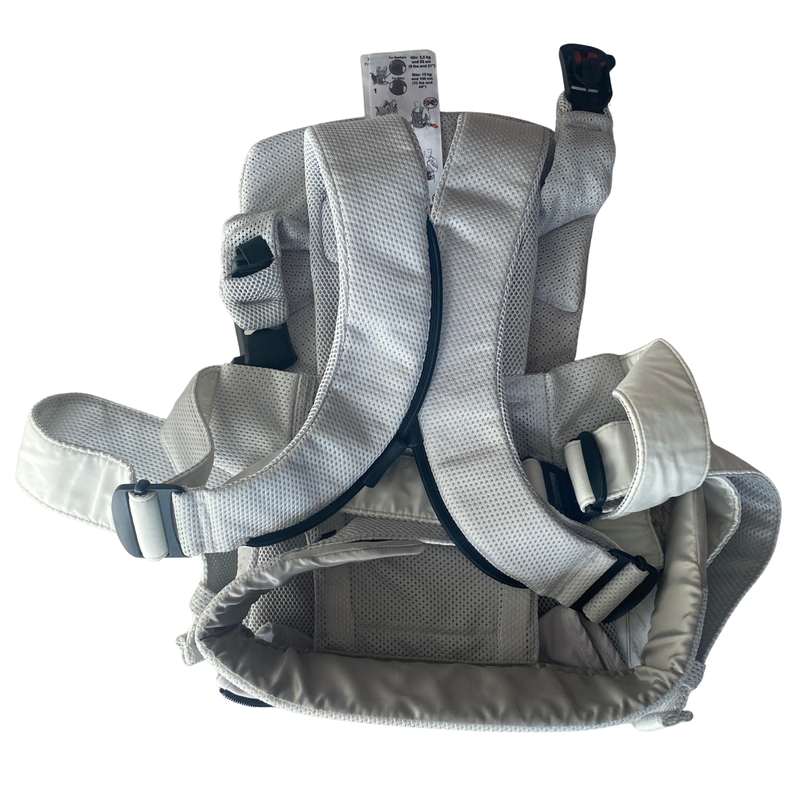 BabyBjörn-Baby-Carrier-One-Air-3D-Mesh-Silver-4-3