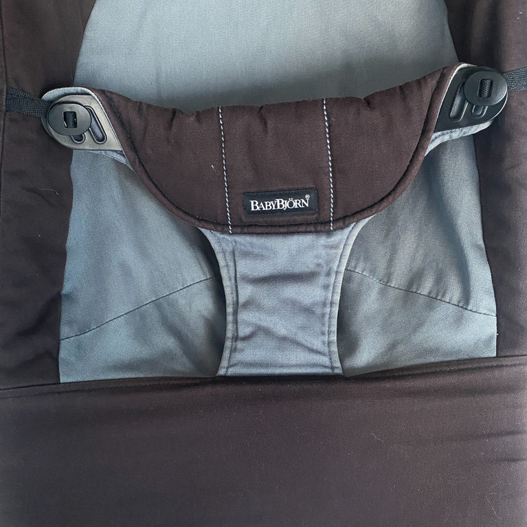 BabyBjörn-Bouncer-Balance-Soft-Chocolate-1-4