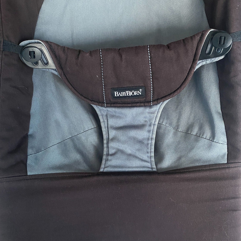 BabyBjörn-Bouncer-Balance-Soft-Chocolate-1-4