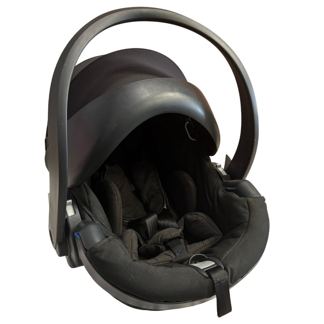 Babyzen Yoyo Car Seat by BeSafe - Black
