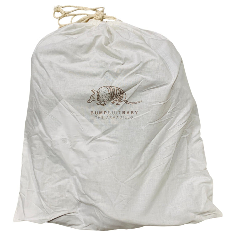 Bumpsuit-Baby-The-Armadillo-Baby-Carrier-in-Oyster-1-4