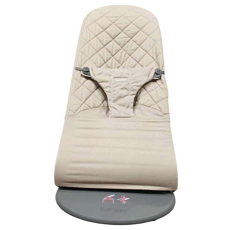 BabyBjörn-Bouncer-Bliss-Sand-Grey-3-2