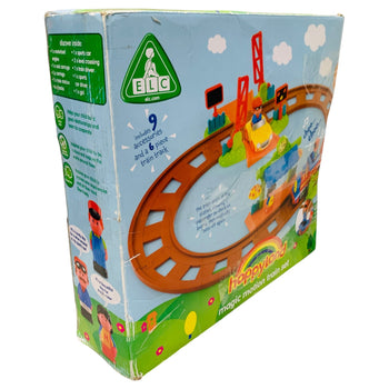 Early-Learning-Centre-Happyland-Magic-Motion-Train-Set-1-1