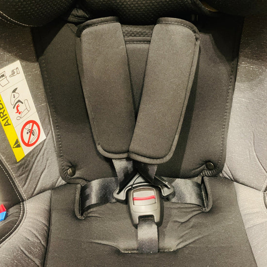 Chicco-Unico-Evo-I-Size-Classic-Car-Seat-Black-1-6