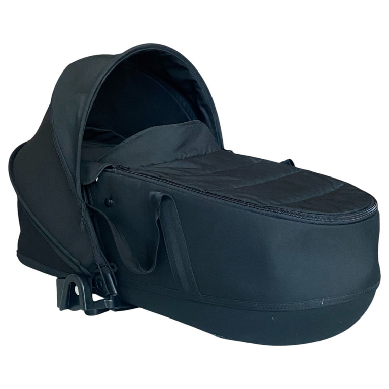 Babyzen-YOYO-Portable-Bassinet-with-Adapters-Black-1-1