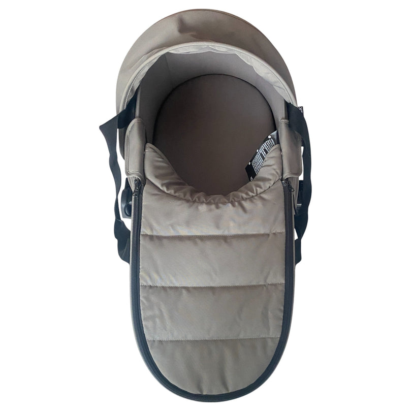 Babyzen-YOYO2-Portable-Bassinet-with-Adapters-Grey-8-3