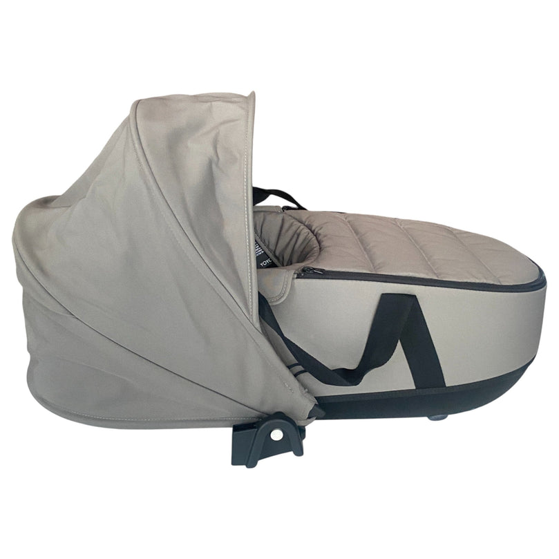 Babyzen-YOYO2-Portable-Bassinet-with-Adapters-Grey-8-5
