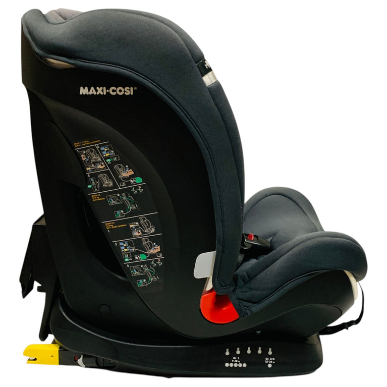 Maxi-Cosi-Titan-Plus-Black-1-3