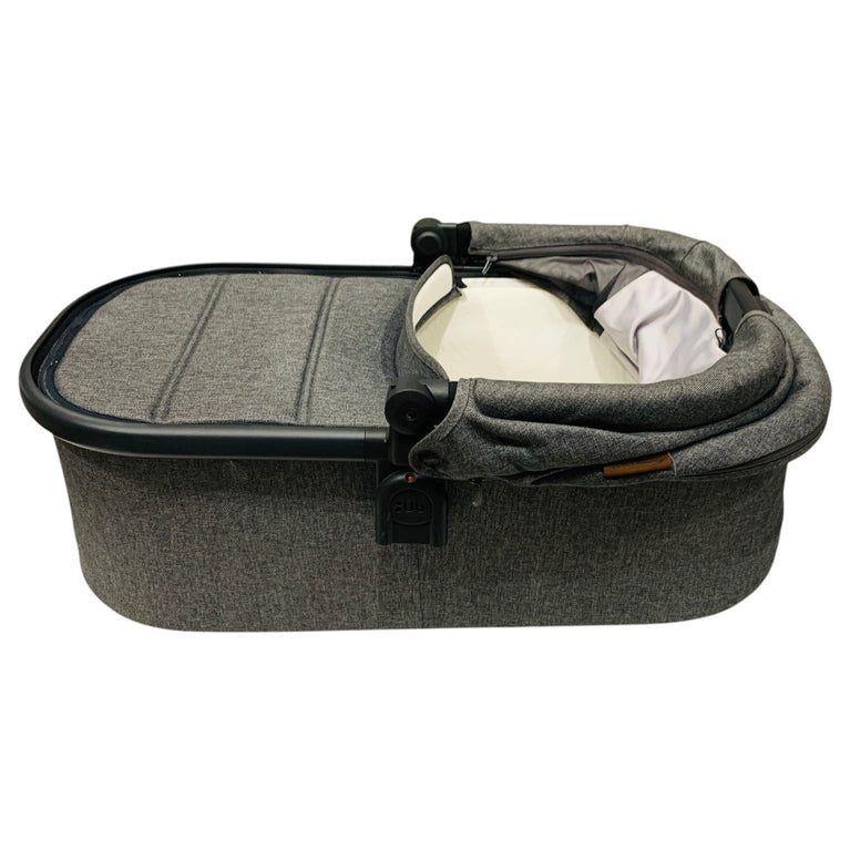 Uppa-Baby-Baby-Basinet-Grey-1-4