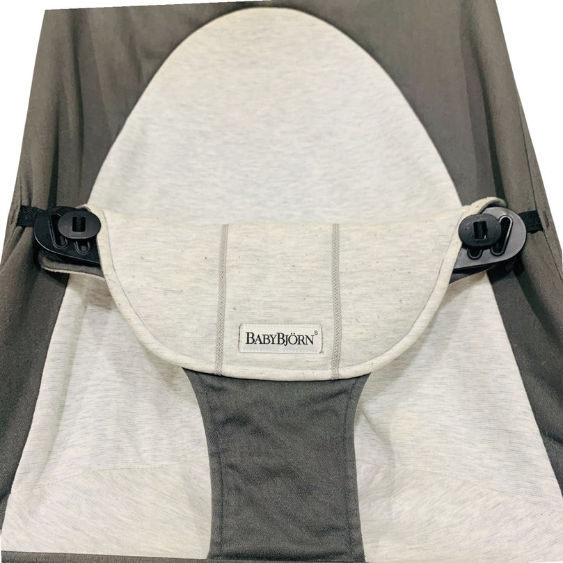 BabyBjörn-Bouncer-Balance-Soft-Dark-Grey-4-8