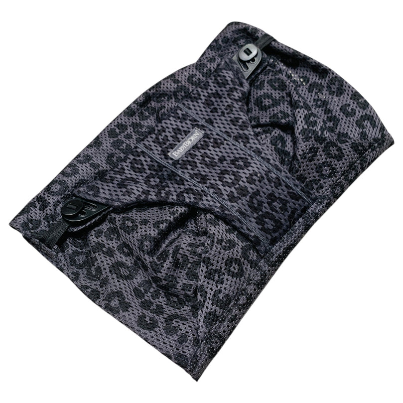 BabyBjörn-Extra-Fabric-Seat-for-Bouncer-Black-Cheetah-Dotted-1-3