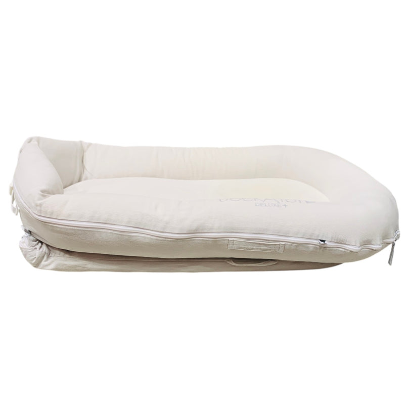 Dockatot-Deluxe+-Pod-Fog-Chambray-4-5