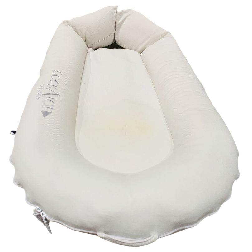Dockatot-Deluxe+-Pod-Fog-Chambray-4-6