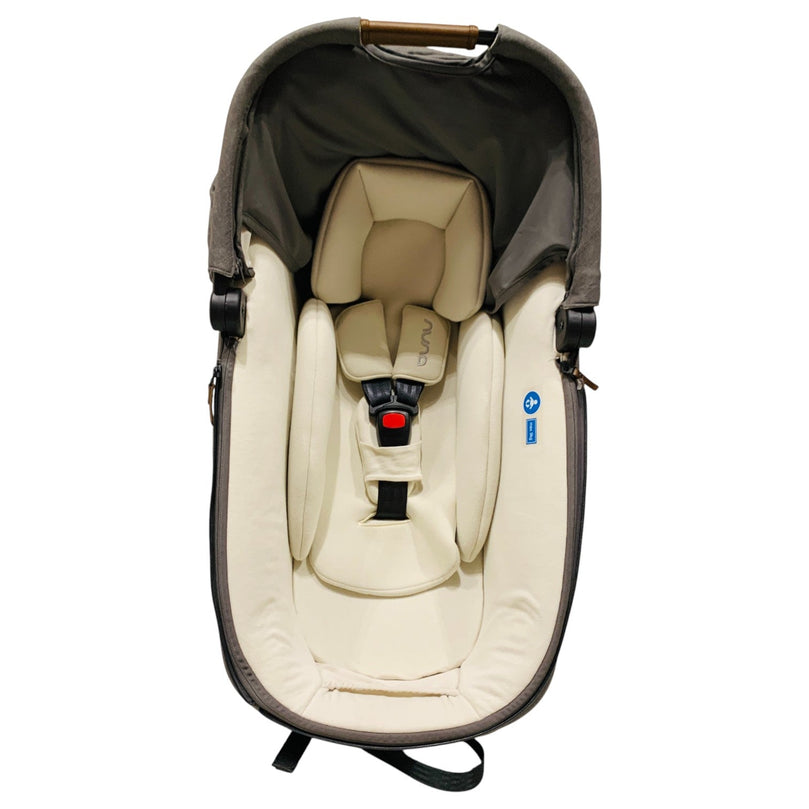 Nuna-Cari-Next-Carrycot-Car-Seat-2-5