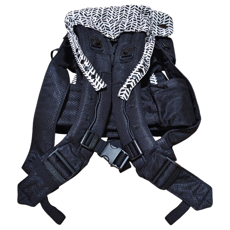 Nuna Pottery Barn Kids Baby Carrier - Black