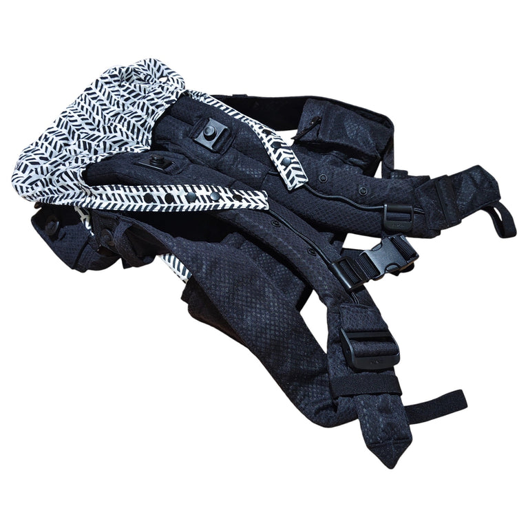 Nuna Pottery Barn Kids Baby Carrier - Black