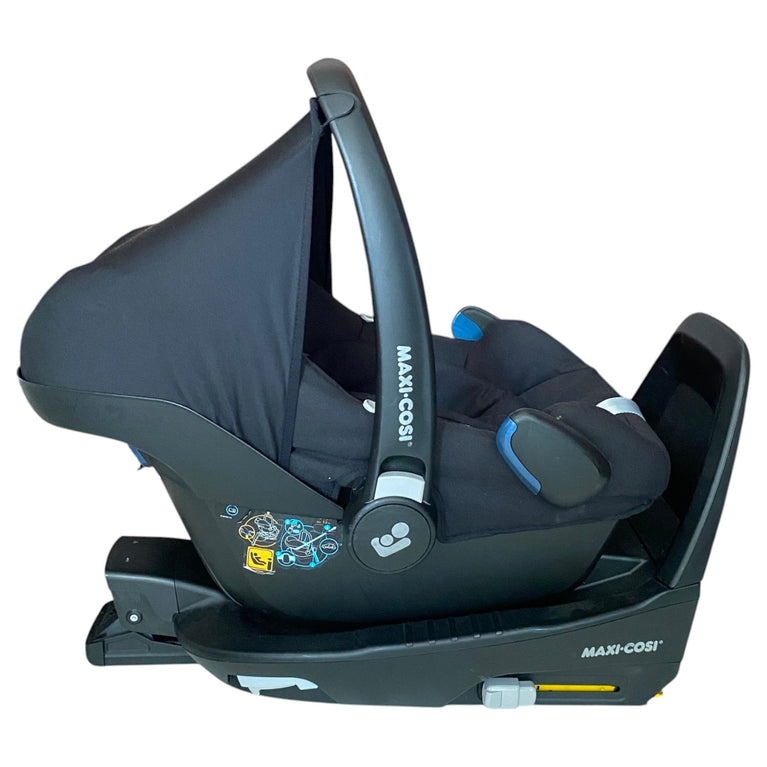 Maxi-Cosi-Pebble-I-Size-Car-Seat-with-Base-Black-2-3