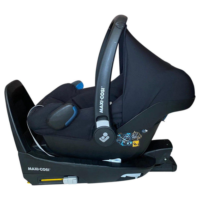 Maxi-Cosi-Pebble-I-Size-Car-Seat-with-Base-Black-2-4