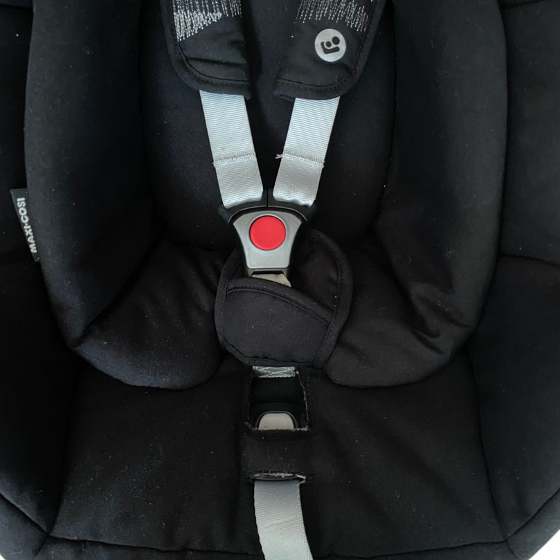 Maxi-Cosi-Pebble-I-Size-Car-Seat-with-Base-Black-2-6
