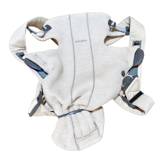 BabyBjörn-Carrier-Mini,-3D-Jersey,-Light-Beige-1-1
