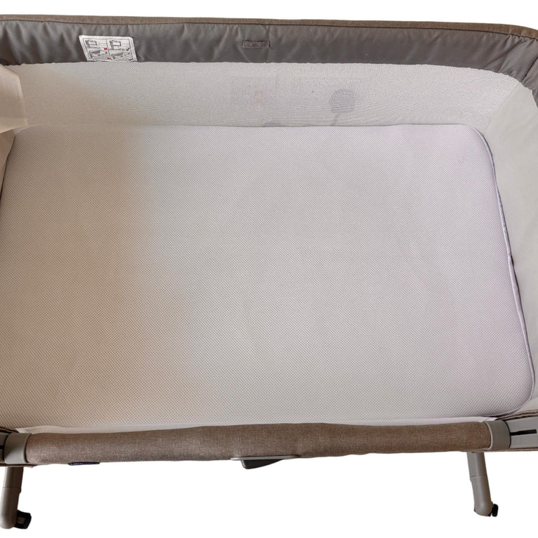Chicco-Next2Me-Magic-Evo-Co-Sleeping-Crib-Desert-Taupe-3-4