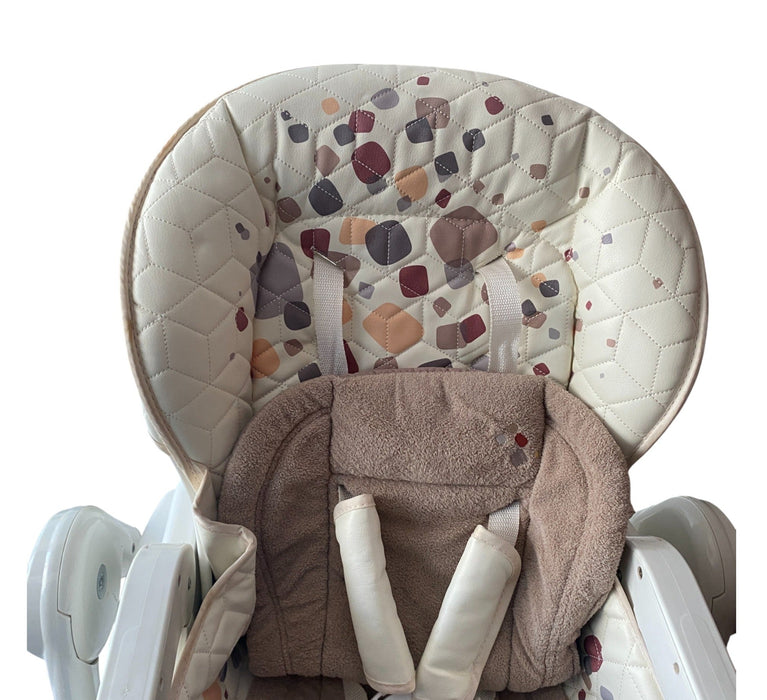 Giggles-High-Chair-with-Wheels-1-6