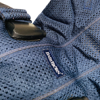 BabyBjörn-Baby-3D-Mesh-Carrier-One-Air-Navy-Blue-5-2