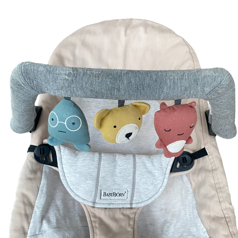 Babybjorn-Bouncer-with-Toy-Bar-Soft-Pink-3-5
