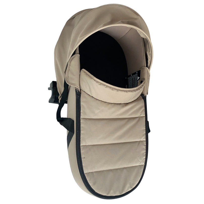 Babyzen-YOYO2-Portable-Bassinet-Taupe-5-1