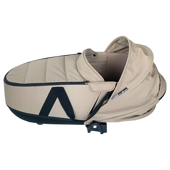 Babyzen-YOYO2-Portable-Bassinet-Taupe-5-4