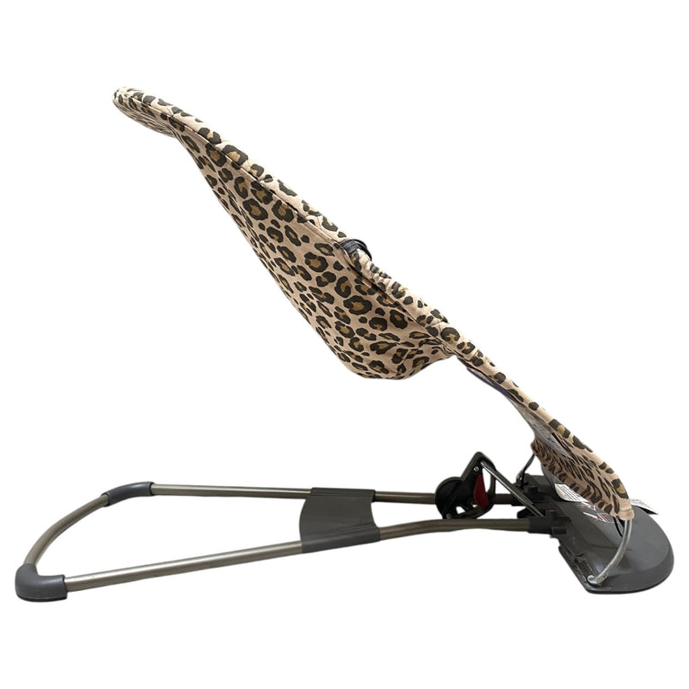 BabyBjörn-Bouncer-Bliss-Leopard-Print-2-5