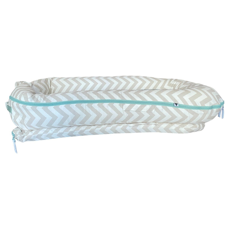 DockATot-Deluxe+-Pod-Silver-Lining-3-5