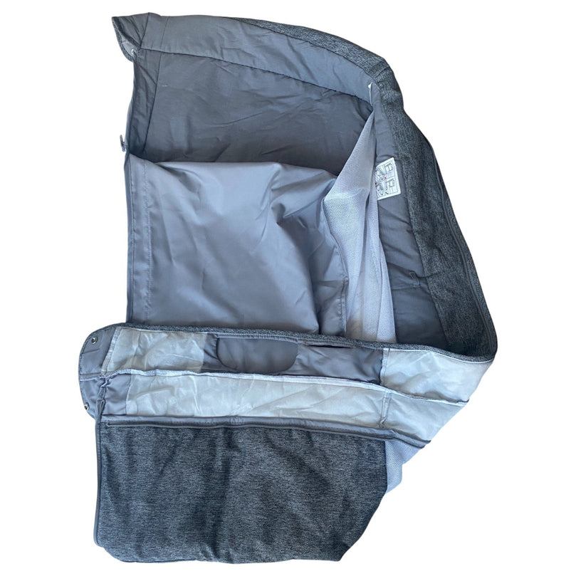 Chicco-Next2Me-Essential-Co-sleeping-Bedside-Crib-Grey-1-4