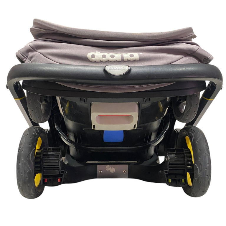 Doona-Infant-Car-Seat-Black-6-7