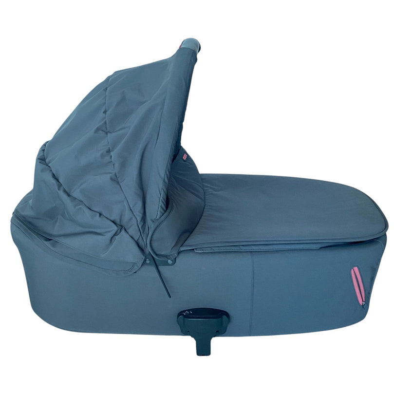 Mamas-&-Papas-Ocarro-Signature-Edition-Jewel-Pushchair-&-Carry-Cot-Black-Diamond-2-10