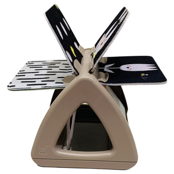Taf-Toys-Black-&-White-Rattling-Spinning-Book-Kids-Book-Black-&-White-1-2