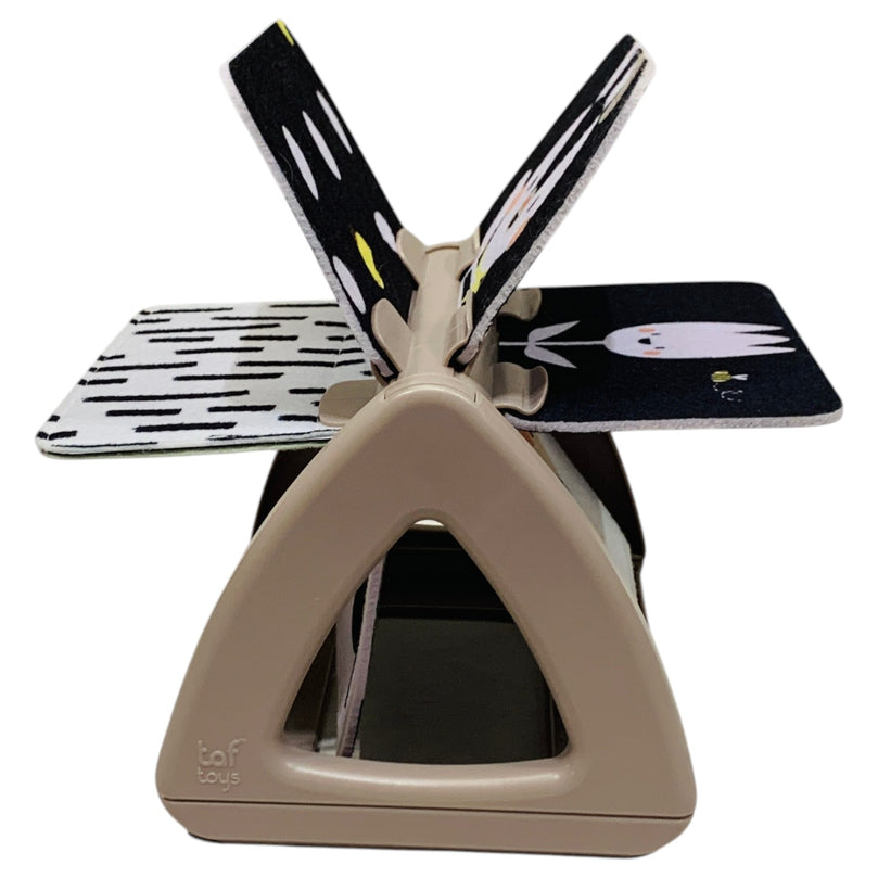 Taf-Toys-Black-&-White-Rattling-Spinning-Book-Kids-Book-Black-&-White-1-2