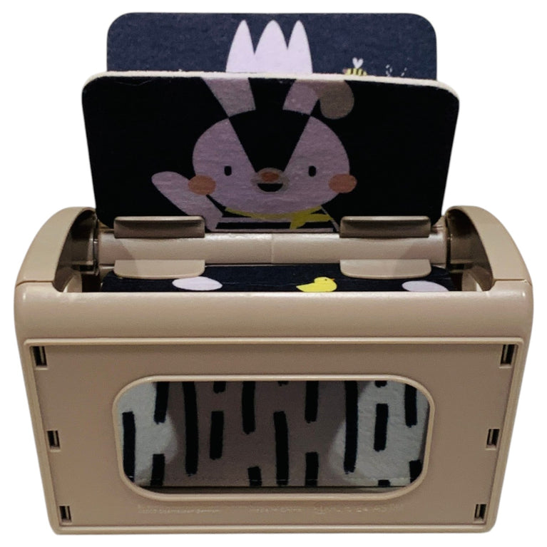Taf-Toys-Black-&-White-Rattling-Spinning-Book-Kids-Book-Black-&-White-1-4