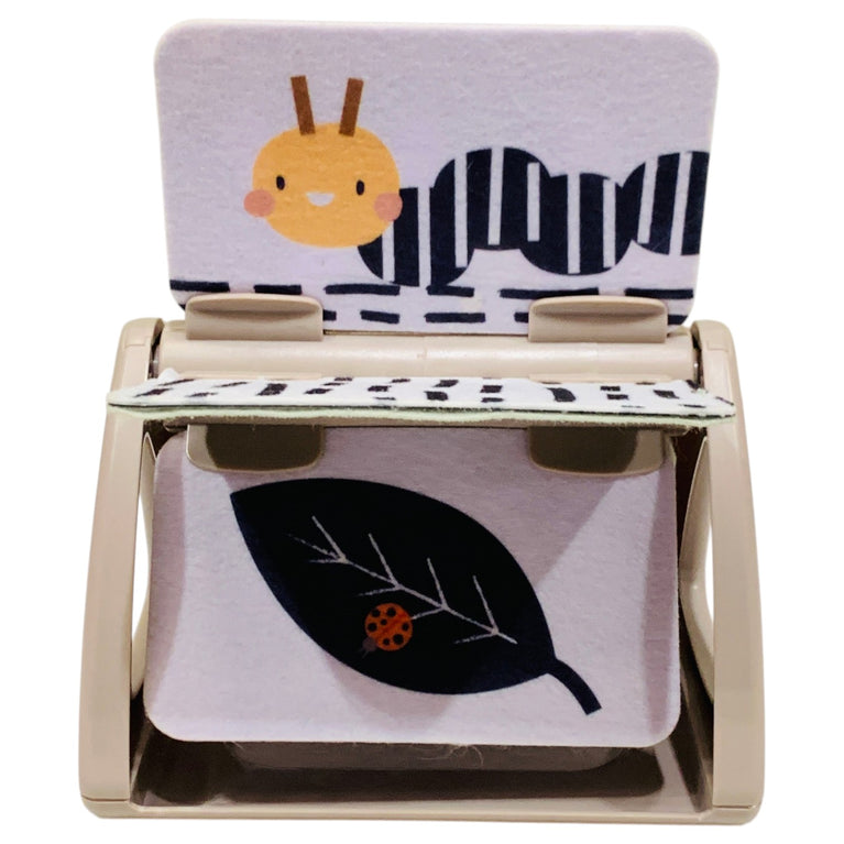 Taf-Toys-Black-&-White-Rattling-Spinning-Book-Kids-Book-Black-&-White-1-5