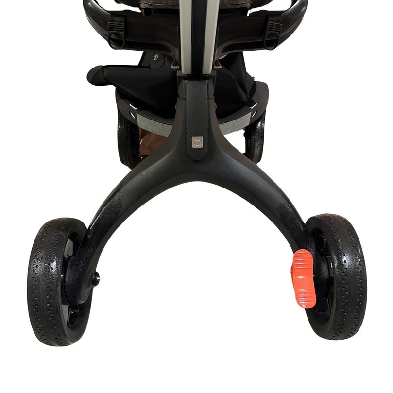 stokke xplory wheels Stokke Xplory V6 Chassis Black - Modern Grey | Shop used Strollers in UAE
