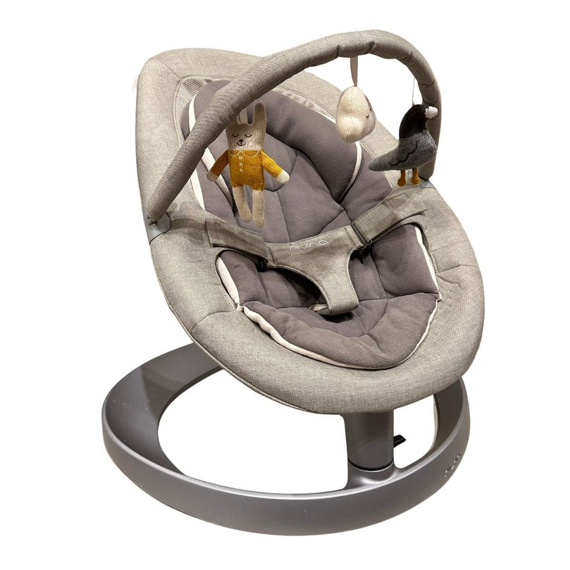 Nuna-Leaf-Grow-Soother-Swing-Quartz-with-Toybar-3-1
