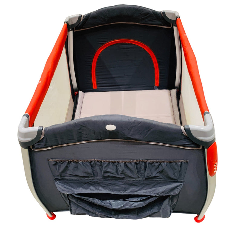 Giggles-2-in-1-Travel-Cot-2-4