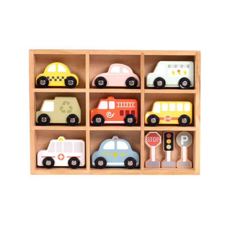 Little-Chus-Wooden-Car-Playset-1