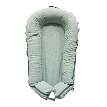 DockATot-Deluxe+-Pod-Fog-Chambray
-White-6-1