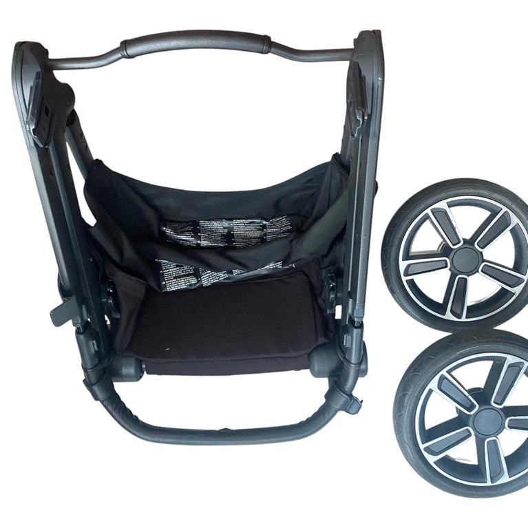 Nuna-DEMI-Grow-Convertible-Stroller-Caviar-1-15