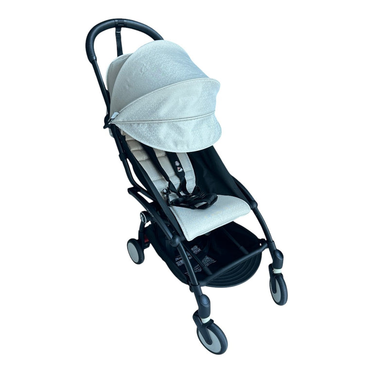 Stokke-YOYO-x-Bonpoint-Frame-Stroller-with-Color-Pack-Black/Beige-2-1