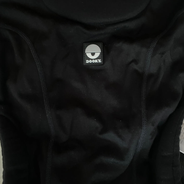 Dooky-Carrier-Be-One-Hybrid-Baby-Carrier-Black-1-3