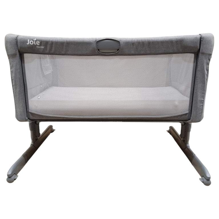 Joie-Roomie-Bedside-Bassient-Gray-3-2